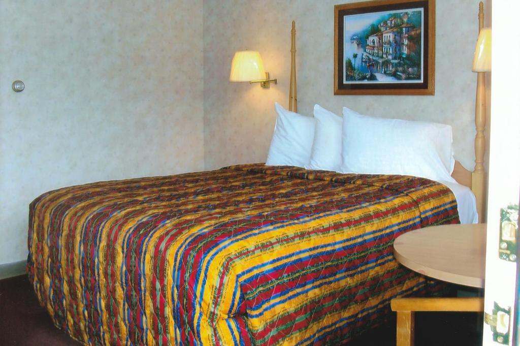 Travel Inn Orange Eksteriør billede